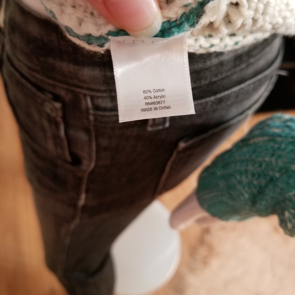 💕A.n.a Sweater Size M💕 - Picture 7 of 8